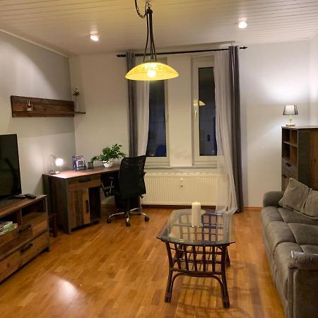 Sudstadt-Fewo Mit Grossem Balkon Nahe City Und Meer - Uber Den Dachern Von Whv Wilhelmshaven Luaran gambar