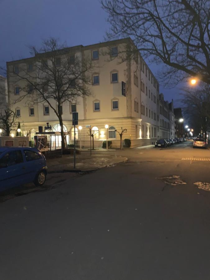 Sudstadt-Fewo Mit Grossem Balkon Nahe City Und Meer - Uber Den Dachern Von Whv Wilhelmshaven Luaran gambar
